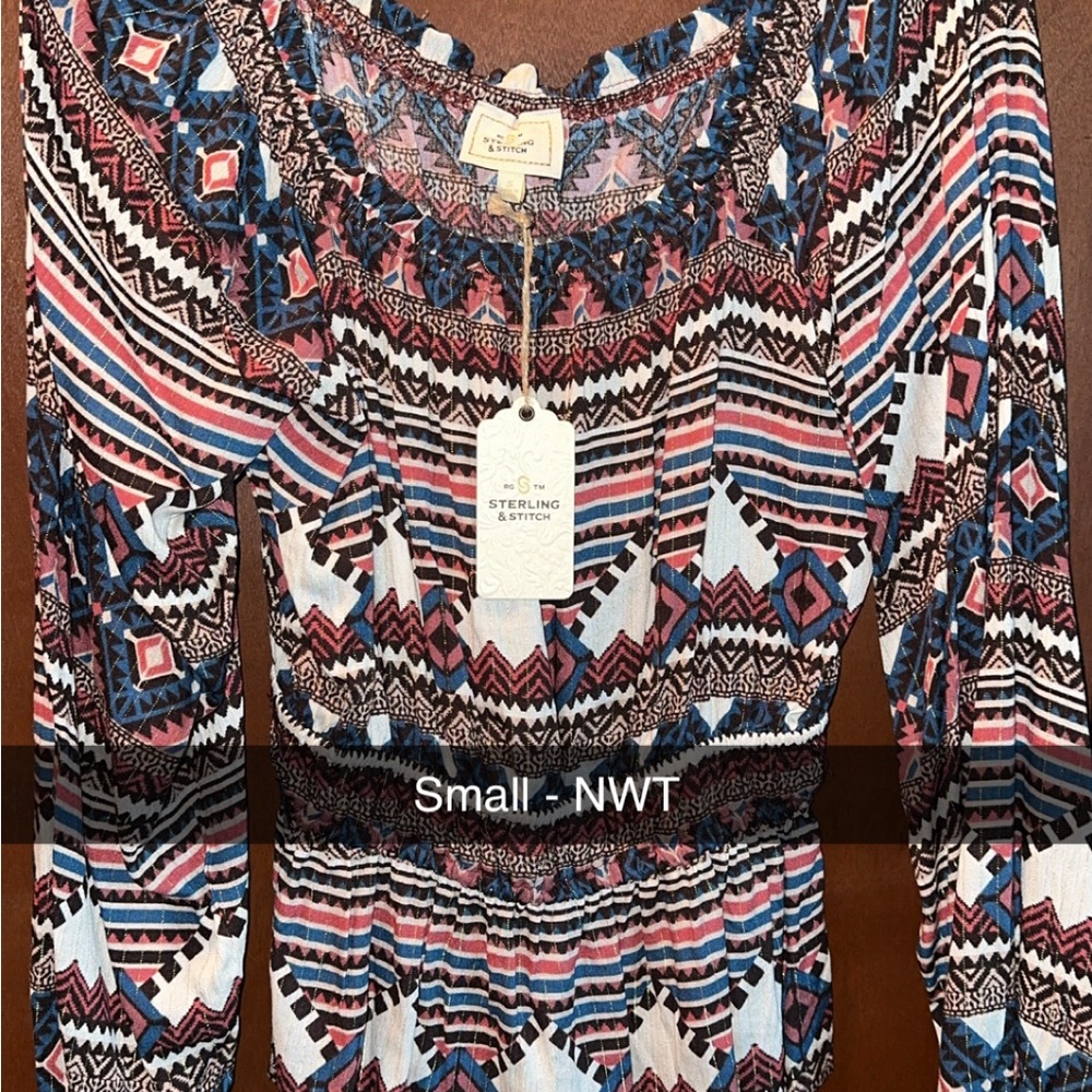 Blue and White Fitted Graphic Blouse